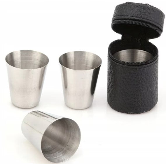 Set 6 pahare shot inox, Zola®, in suport teaca de piele sintetica, 30 ml, argintii Set 6 pahare shot inox, Zola®, in suport teaca de piele sintetica, 30 ml, argintii